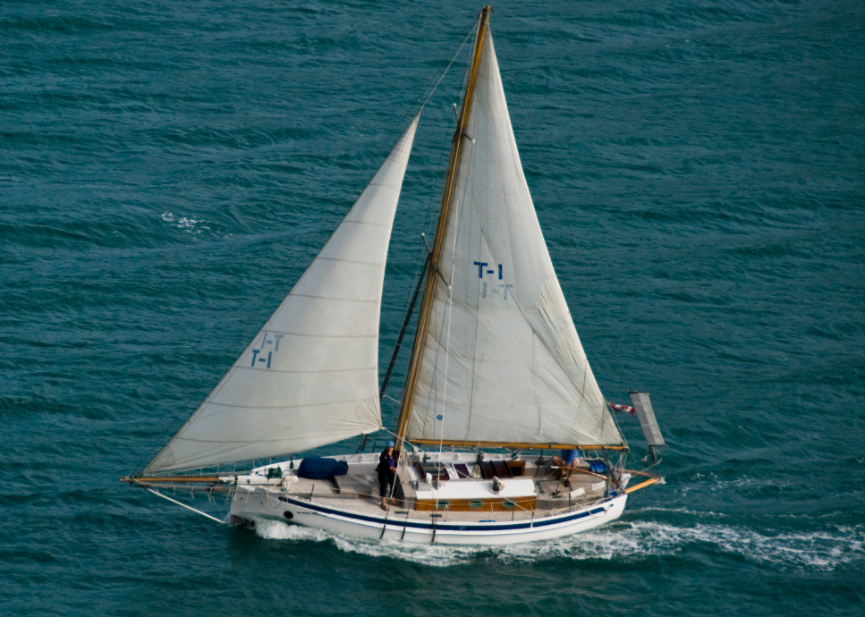 Archive Small cruising sailboat designs ~ J. Bome